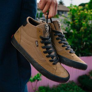 Unisex Vans The Lizzie Sneaker